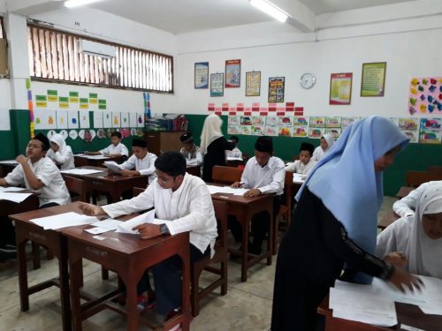 Ujian Tulis Calon Santri Darunnajah 2017-2018