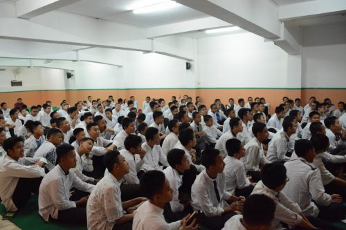 Training Motivation Bagi Santri Putra Kelas 3 TMI Darunnajah