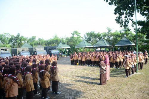 Pelepasan Peserta Special Camp