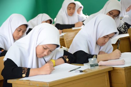 Tes Minat Dan Bakat Bagi Santri Putri Kelas 3 Dan Intensive TMI