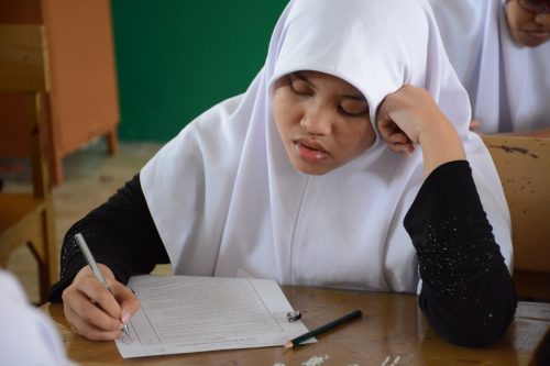 Tes Minat Dan Bakat Bagi Santri Putri Kelas 3 Dan Intensive TMI