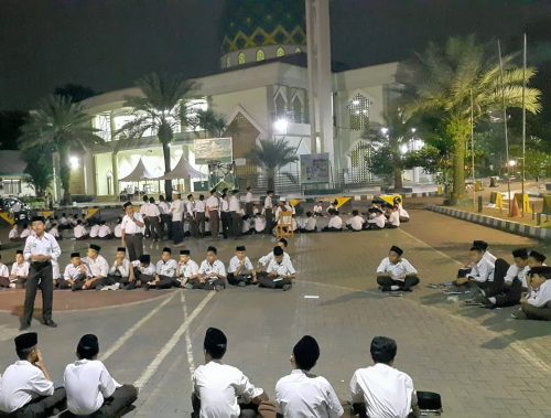 Santri Putra Darunnajah Jakarta Wajib Ikuti Muhadhoroh