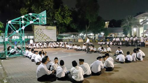 Santri Putra Darunnajah Jakarta Wajib Ikuti Muhadhoroh