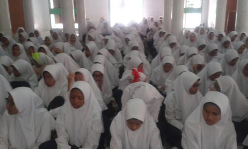 Pengarahan Kedisiplinan Bagi Santri Kelas 2 TMI Darunnajah Jakarta