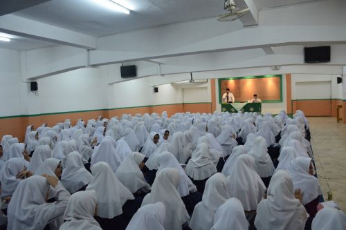 Pengarahan Ujian Madrasah Dan Penjurusan Bagi Santri Putri Kelas 3 TMI