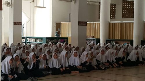 Sujud Syukur Santri Kelas 3 TMI Darunnajah Jakarta