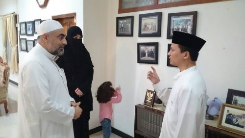 Dosen King Faisal University Damman Saudi Arabia Berkunjung Ke Pesantren Darunnajah Jakarta