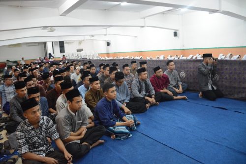 Pembukaan Harakat Akhir Ramadhan Santri Kelas 5 TMI Darunnajah Jakarta