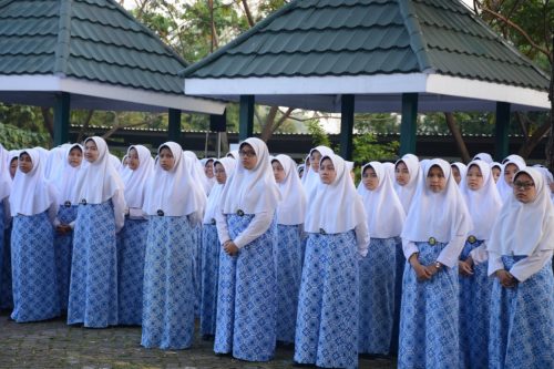 Upacara Perdana Tahun Ajaran 2017/2018 Pesantren Darunnajah Jakarta