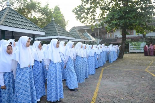 Upacara Perdana Tahun Ajaran 2017/2018 Pesantren Darunnajah Jakarta