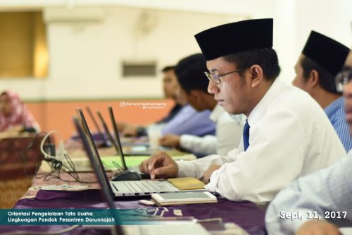 Orientasi Pengelolaan Tata Usaha Lingkungan Pondok Pesantren Darunnajah