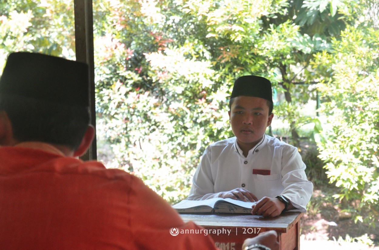 Santri Pondok Pesantren An-Nur Darunnajah 8 mengikuti kegiatan ujian Al-Qur'an