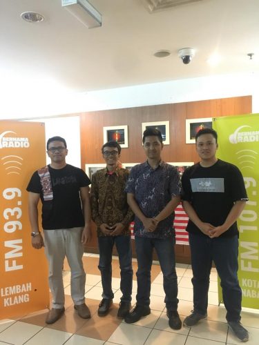 Foto Bersama Setelah Di Interview Oleh Radio PPi Malaysia