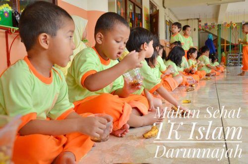 Program Makan Sehat Di PG/TK Islam Darunnajah