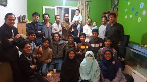 Silaturahmi Ikatan Alumni Darunnajah Cipining (IKPDC) Mesir di Rumah Ust Ahmad Heriyawan, Lc. Alumni Darunnajah Cipining Yang Dinas di KBRI