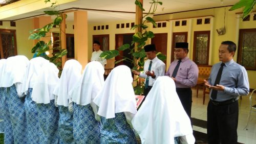 Kelas 6 TMI Darunnajah 9 Pamulang Siap Mulai Ujian Semester 1 Tahun 2017/2018