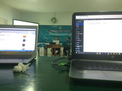 Pelatihan admin website