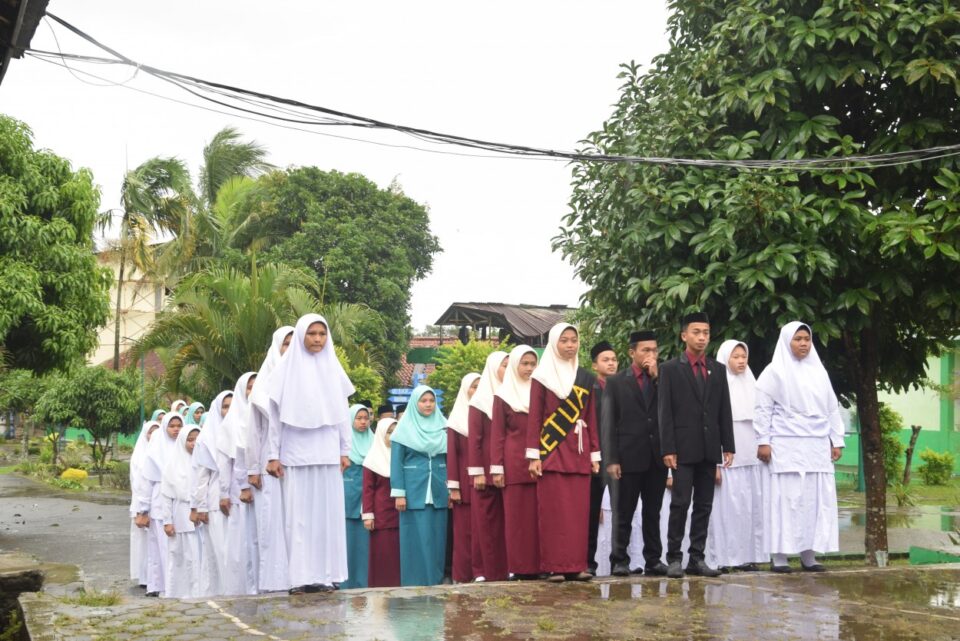 Pelantikan Organisasi Santri Pesantren Al-Manshur (OSPM) Darunnajah 3