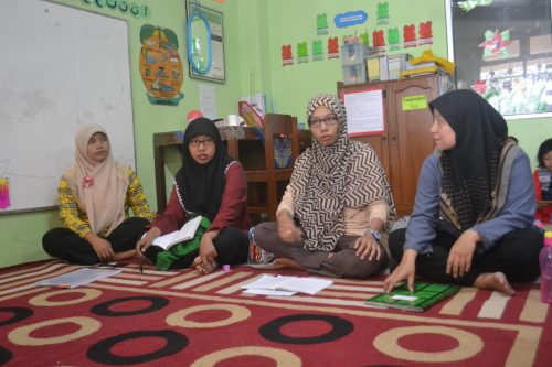 Rapat mingguan TK Islam Darunnajah