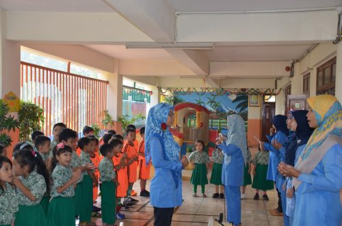 Upacara Bendera Hari Pendidikan Nasional di TK Islam Darunnajah