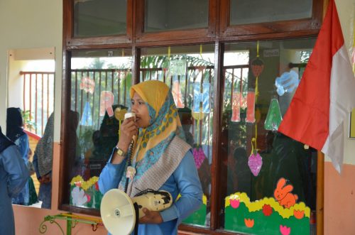 Upacara Bendera Hari Pendidikan Nasional 2 Mei 2018 di TK Islam Darunnajah