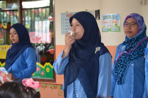 Upacara Bendera Hari Pendidikan Nasional di TK Islam Darunnajah