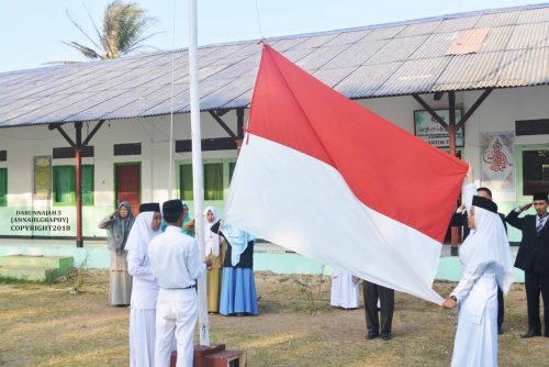 DIRGAHAYU RI KE-73. Pasukan Pengibar Bendera Sang Saka Merah Putih