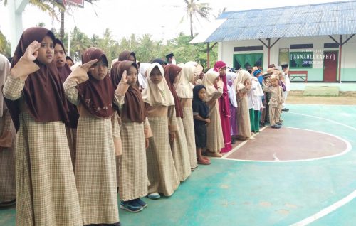 Upacara memperingati hari santri nasional