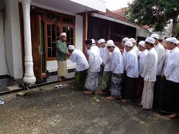 9 Adab dan Etika santri