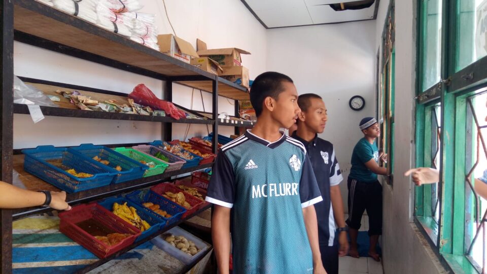 Kegiatan Santri Kelas Akhir 6 TMI Saat Ujian Semester 1