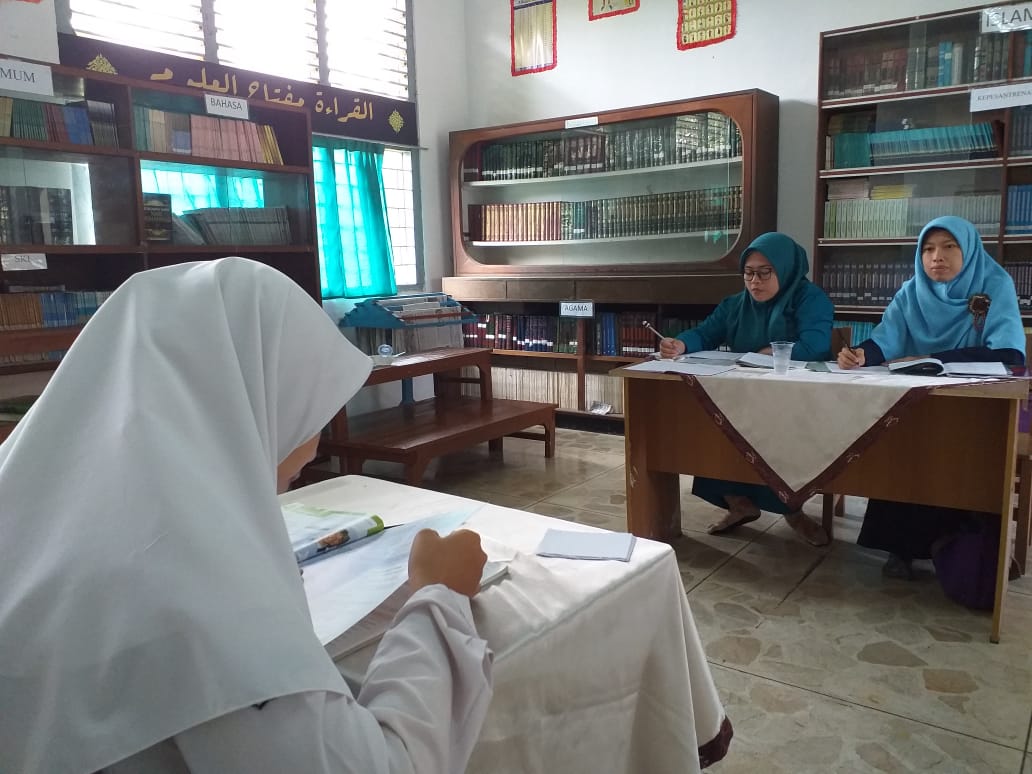 Ujian Lisan Akhir Semester Ganjil Pelajaran Bahasa Inggris