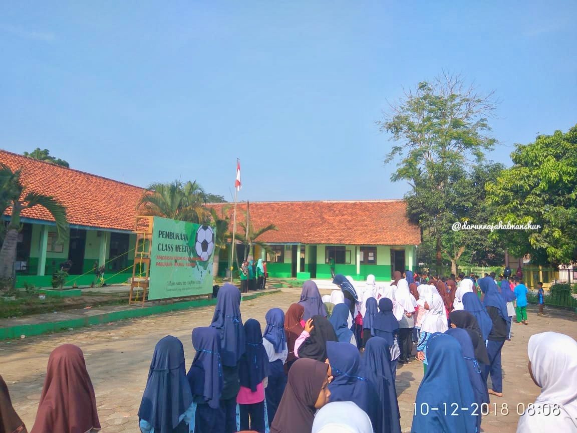 Pembukaan class meeting diikuti oleh seluruh siswa dan siswi