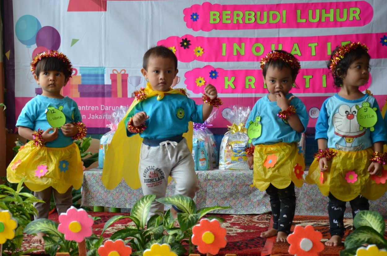 penampilan Gerak dan Lagu Semua Gembira dari teman-teman kelompok Toddler