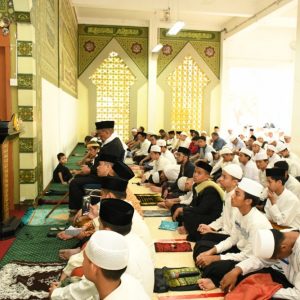 Imam Tarawih Masjidil Haram Jadi Imam Dan Khatib Jumat Di Darunnajah