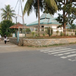 Asrama putri Pesantren Darunnajah Cipining