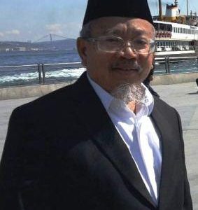 KH. Jamhari Abdul Jalal, Lc Sosok Pelopor, Teladan Para Santri Darunnajah Cipining