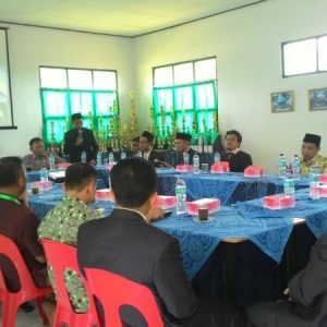 Pertemuan Team Penilai Dengan Pihak Pesantren Darunnajah Cipining