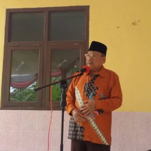 Penandatanganan Akta Ikrar Wakaf Dari H. Mahfudh Makmun Kepada Yayasan Darunnajah Di Cisitu Ciomas Serang