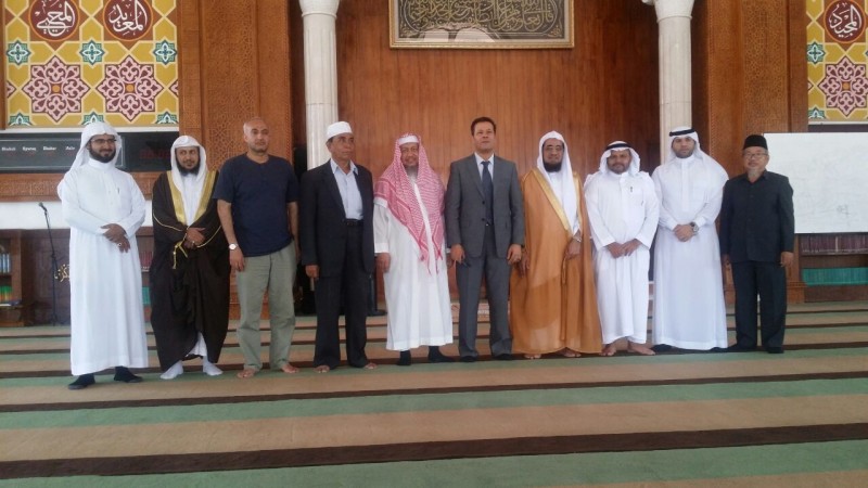 Foto Bersama Masyayikh di Masjid Azzikra