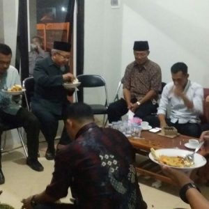 Pimpinan Pesantren Darunnajah Cipining Beramah Tamah Dengan Ketua DPRD Bogor