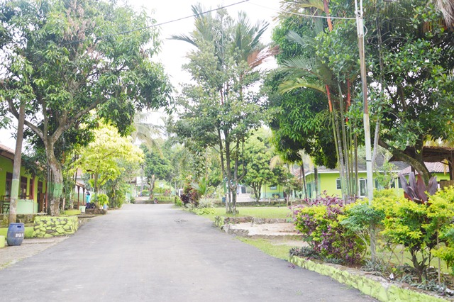 Pembenahan Lingkungan Pesantren