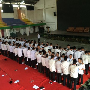 Santri kelas 5 Darunnajah Jakarta mengikuti pelatihan Sejuta Peta Hidup, Mengelola Hidup Merencanakan Masa Depan (MHMMD)