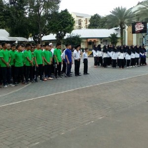 Pelepasan santri Darunnajah untuk mengikuti Pospeda (Pekan Olahraga dan Seni Antar Pondok Pesantren) di DKI Jakarta