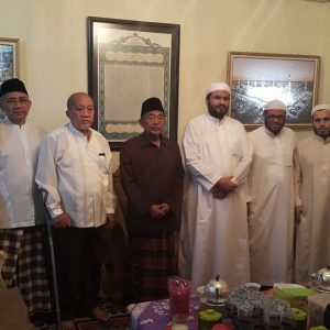 Silaturrahim Masyayikh Universitas Islam Madinah ke Kediaman K.H. Mahrus Amin