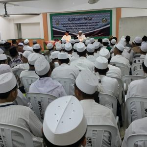 Pelatihan Imam dan Muadzin Masjid dan Mushalla sekitar, pemateri: Syaikh Dr. Muhammad al-Qurasyi, Pengajar Fakultas al-Qur'an dan Studi Islam, Universitas Islam Madinah, diselenggarakan Universitas Islam Madinah dan Pondok Pesantren Darunnajah Jakarta