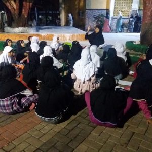 Santriwati Darunnajah Mempersiapkan Diri Ikuti Mid Semester