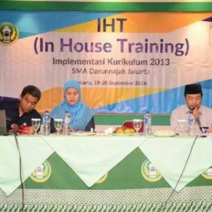 In House Training (IHT) Implementasi Kurikulum 2013 bagi Guru SMA Darunnajah Jakarta