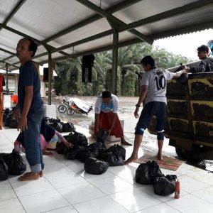 1400 Paket Sembako Bantuan Kementerian Sosial RI Untuk Kecamatan Teramang Jaya Dan Penarik Mukomuko Bengkulu