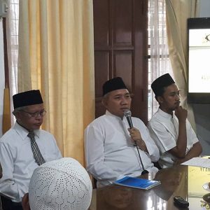 Penandatanganan MOU antara 22 Foundation dengan Alumni Darunnajah angkatan 38 di Pesantren Darunnajah Jakarta