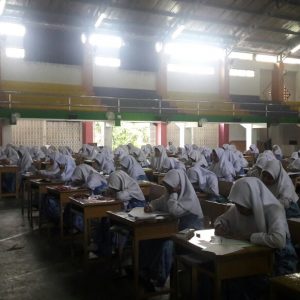 Santri Kelas 6 TMI Ikuti Try Out Dinas Pendidikan